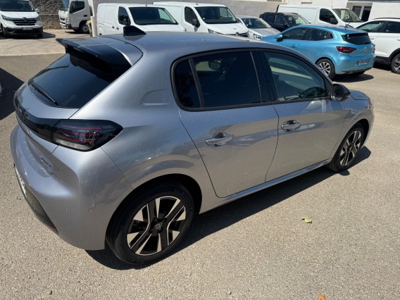 Aperçu de la photo 7 du véhicule PEUGEOT 208