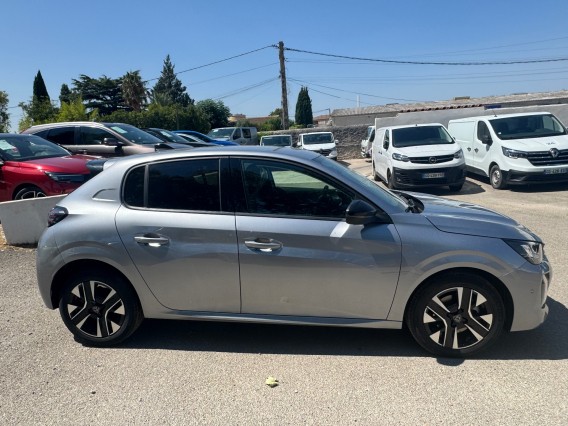 Aperçu de la photo 16 du véhicule PEUGEOT 208