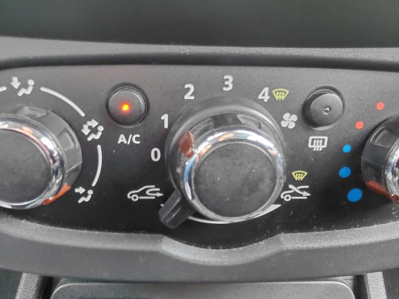 Aperçu de la photo 16 du véhicule DACIA DUSTER