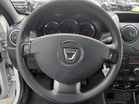 Aperçu de la photo 17 du véhicule DACIA DUSTER