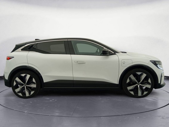 Aperçu de la photo 9 du véhicule RENAULT MEGANE E-TECH
