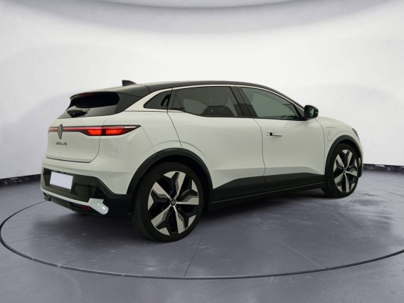 Aperçu de la photo 15 du véhicule RENAULT MEGANE E-TECH