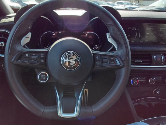 Aperçu de la photo 17 du véhicule ALFA ROMEO STELVIO