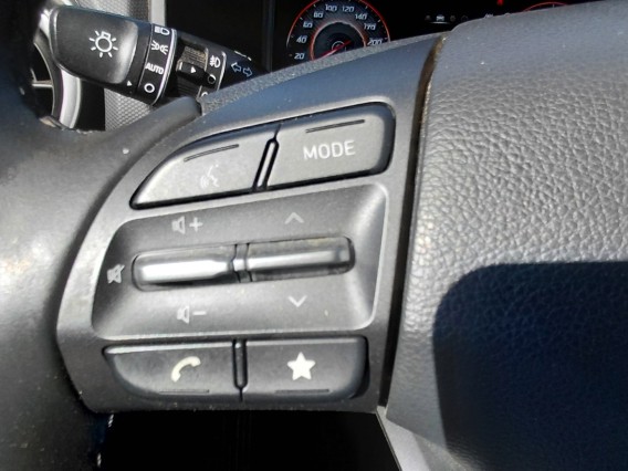 Aperçu de la photo 31 du véhicule HYUNDAI KONA