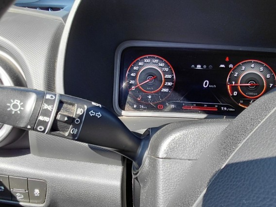 Aperçu de la photo 33 du véhicule HYUNDAI KONA
