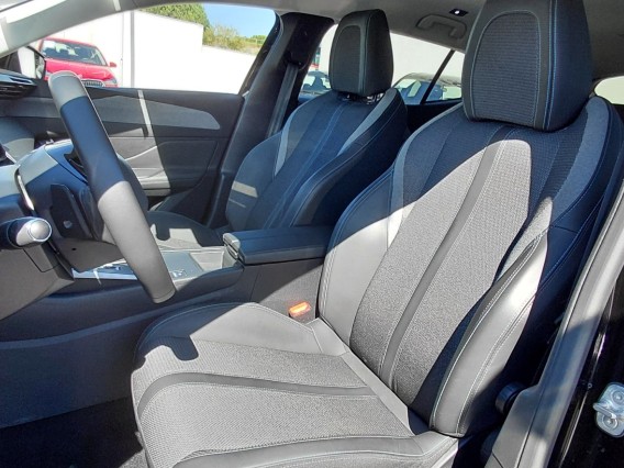 Aperçu de la photo 30 du véhicule PEUGEOT 408