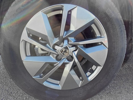 Aperçu de la photo 35 du véhicule PEUGEOT 408