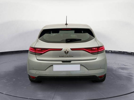 Aperçu de la photo 2 du véhicule RENAULT MEGANE IV BERLINE