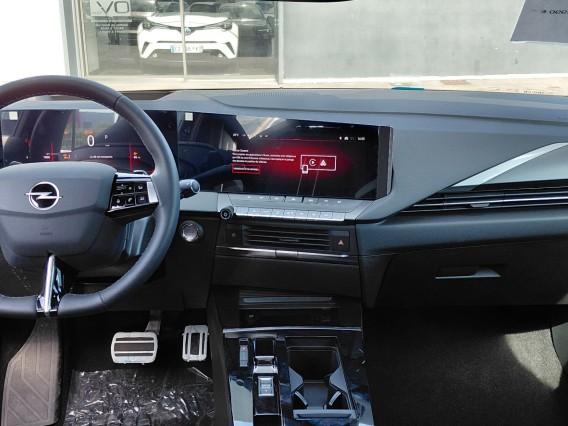 Aperçu de la photo 10 du véhicule OPEL ASTRA