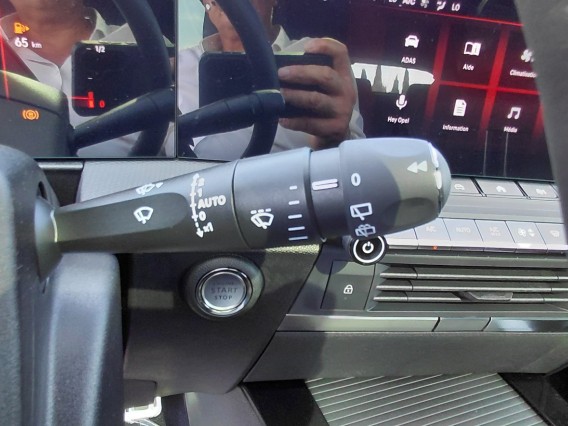 Aperçu de la photo 19 du véhicule OPEL ASTRA