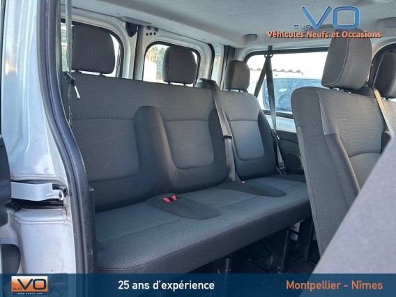 Aperçu de la photo 19 du véhicule RENAULT TRAFIC COMBI