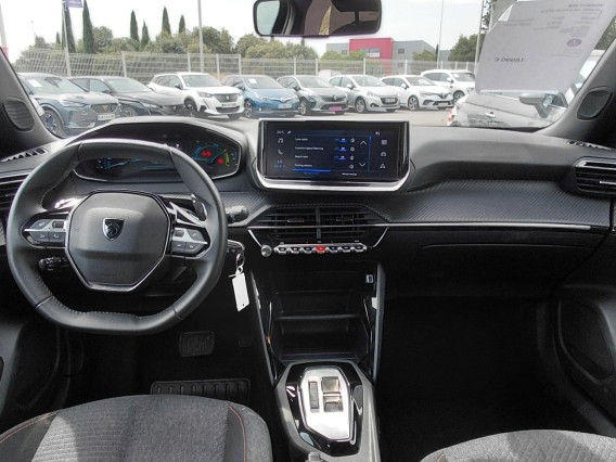 Aperçu de la photo 12 du véhicule PEUGEOT 2008