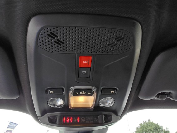 Aperçu de la photo 13 du véhicule PEUGEOT 2008
