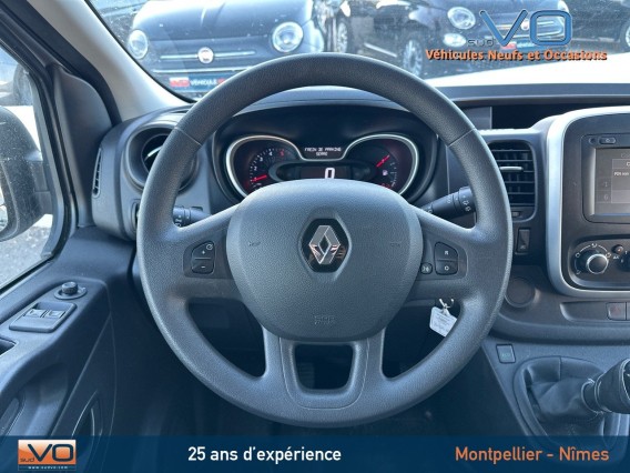 Aperçu de la photo 11 du véhicule RENAULT TRAFIC COMBI