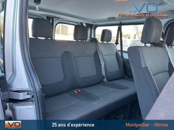 Aperçu de la photo 19 du véhicule RENAULT TRAFIC COMBI