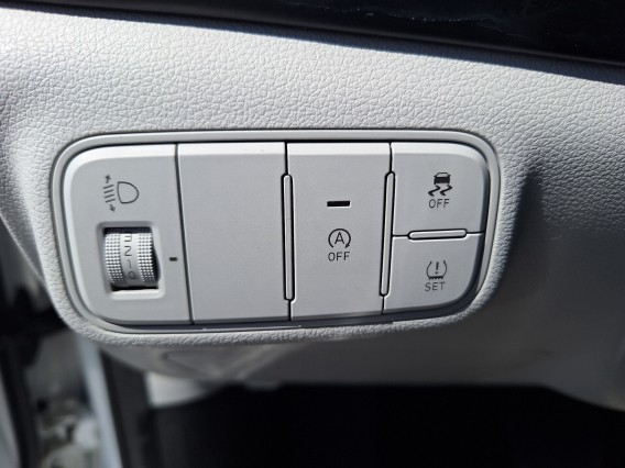 Aperçu de la photo 11 du véhicule HYUNDAI i20