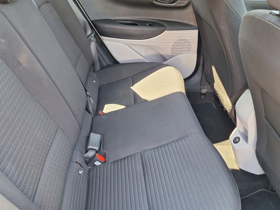 Aperçu de la photo 17 du véhicule HYUNDAI i20