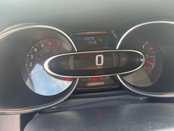 Aperçu de la photo 16 du véhicule RENAULT CLIO IV
