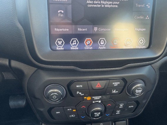 Aperçu de la photo 12 du véhicule JEEP RENEGADE