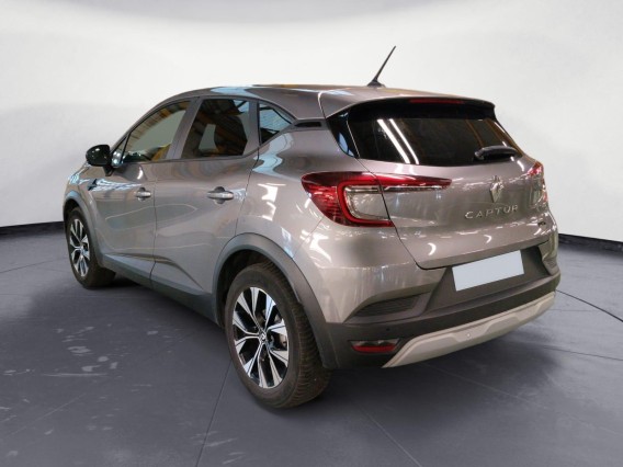 Aperçu de la photo 16 du véhicule RENAULT CAPTUR