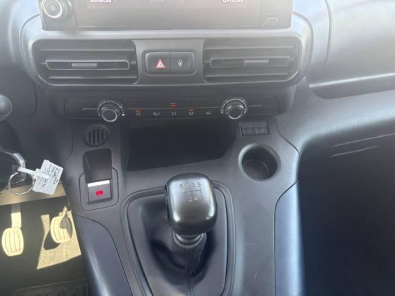 Aperçu de la photo 14 du véhicule PEUGEOT RIFTER