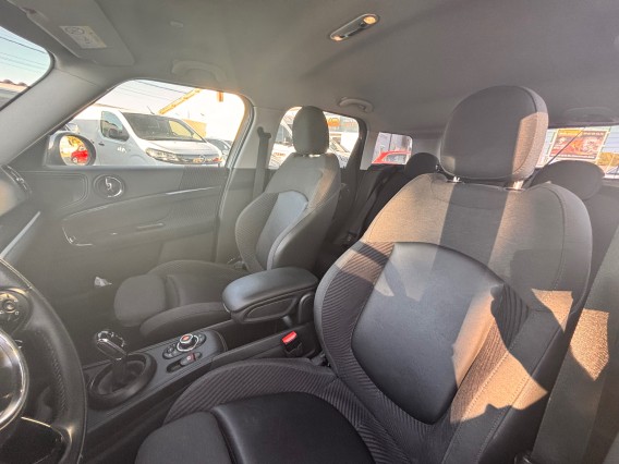 Aperçu de la photo 12 du véhicule MINI COUNTRYMAN F60 LCI