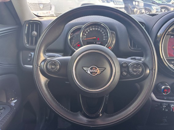 Aperçu de la photo 14 du véhicule MINI COUNTRYMAN F60 LCI