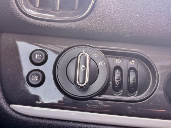 Aperçu de la photo 19 du véhicule MINI COUNTRYMAN F60 LCI