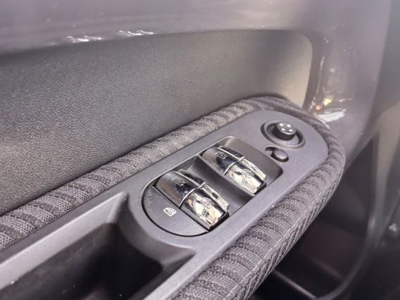 Aperçu de la photo 20 du véhicule MINI COUNTRYMAN F60 LCI