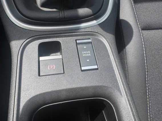 Aperçu de la photo 18 du véhicule JEEP AVENGER