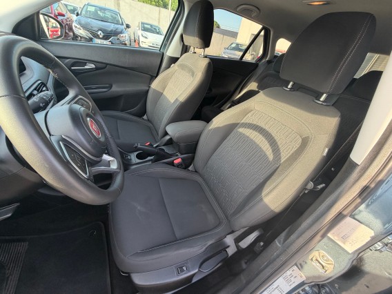 Aperçu de la photo 13 du véhicule FIAT TIPO CROSS SW MY22