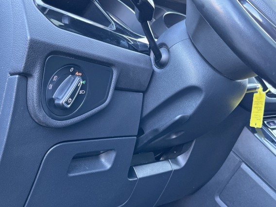 Aperçu de la photo 12 du véhicule VOLKSWAGEN TOURAN