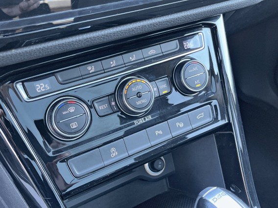 Aperçu de la photo 13 du véhicule VOLKSWAGEN TOURAN