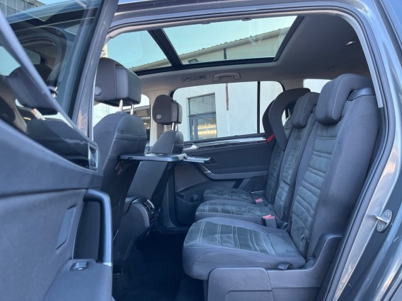 Aperçu de la photo 15 du véhicule VOLKSWAGEN TOURAN