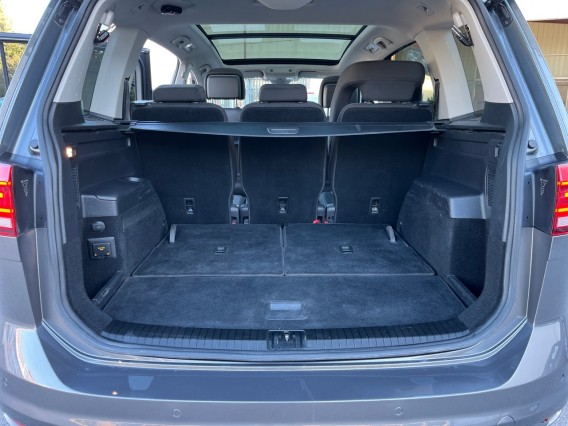 Aperçu de la photo 16 du véhicule VOLKSWAGEN TOURAN