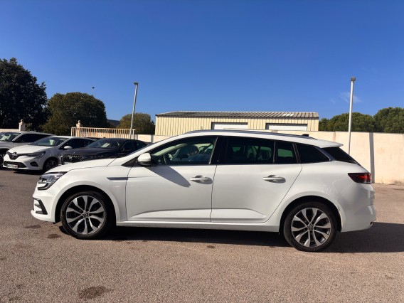 Aperçu de la photo 9 du véhicule RENAULT MEGANE IV ESTATE