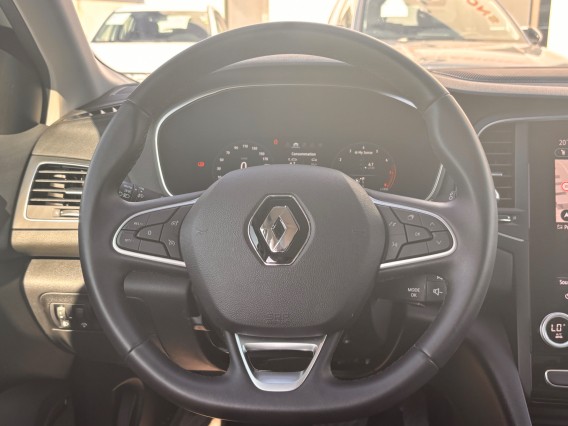 Aperçu de la photo 13 du véhicule RENAULT MEGANE IV ESTATE