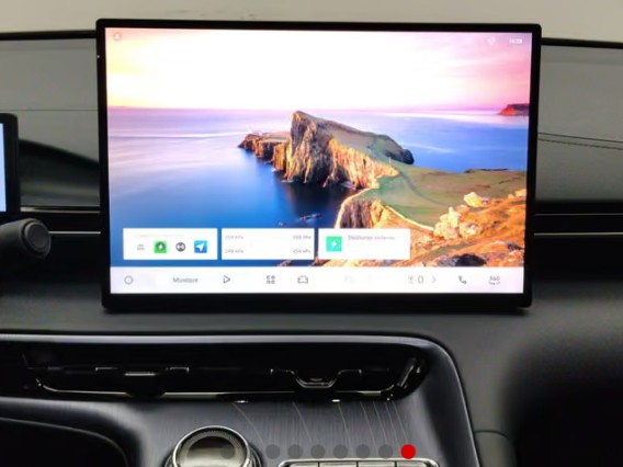 Aperçu de la photo 2 du véhicule GEELY E5
