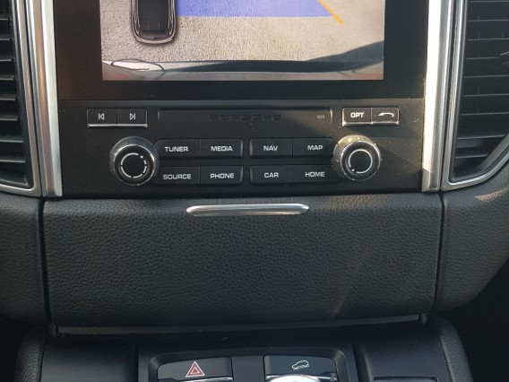 Aperçu de la photo 2 du véhicule PORSCHE MACAN