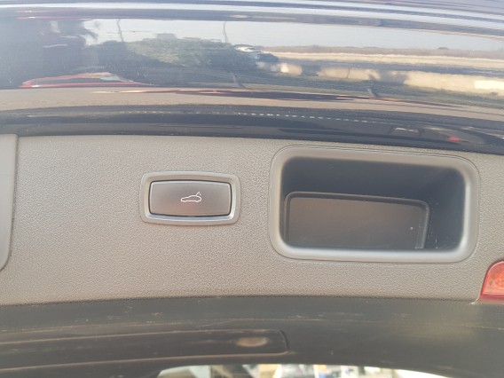 Aperçu de la photo 13 du véhicule PORSCHE MACAN