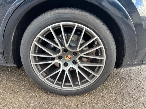 Aperçu de la photo 7 du véhicule PORSCHE CAYENNE COUPE