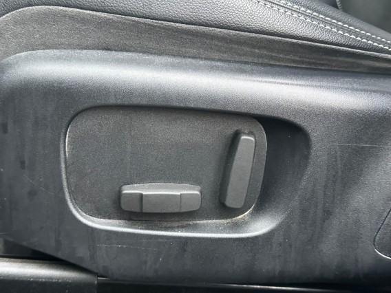 Aperçu de la photo 30 du véhicule LAND-ROVER RANGE ROVER VELAR