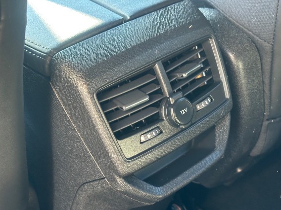 Aperçu de la photo 18 du véhicule PEUGEOT 3008