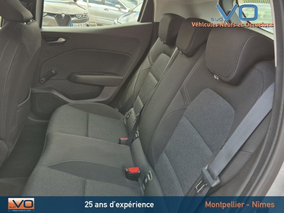 Aperçu de la photo 17 du véhicule RENAULT CLIO V