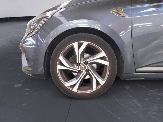 Aperçu de la photo 10 du véhicule RENAULT CLIO V