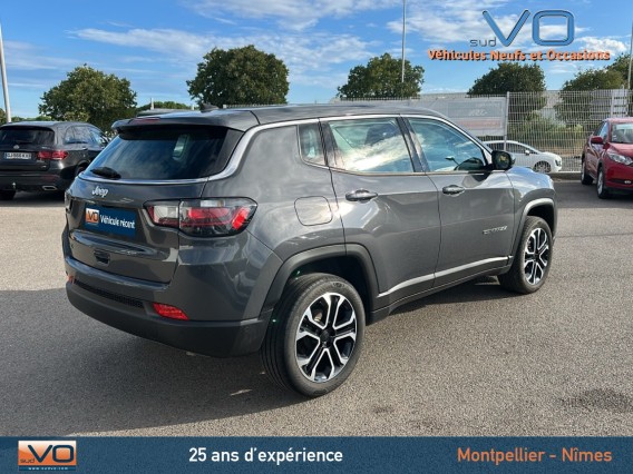 Aperçu de la photo 30 du véhicule JEEP COMPASS