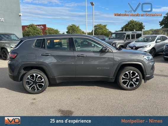 Aperçu de la photo 31 du véhicule JEEP COMPASS