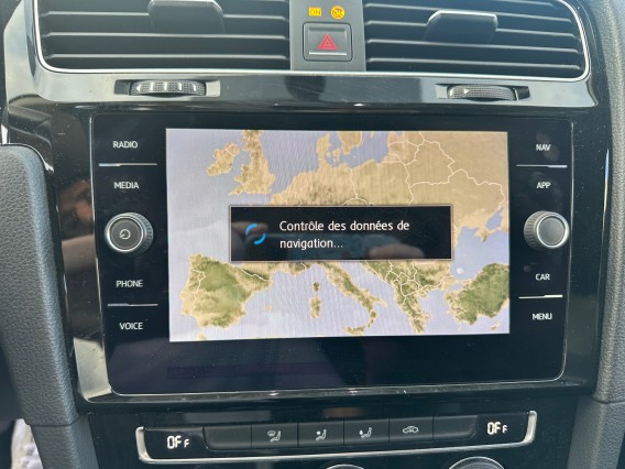 Aperçu de la photo 24 du véhicule VOLKSWAGEN GOLF