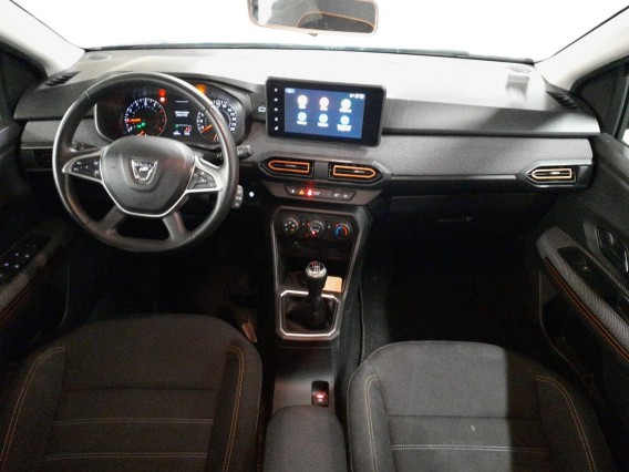 Aperçu de la photo 15 du véhicule DACIA SANDERO