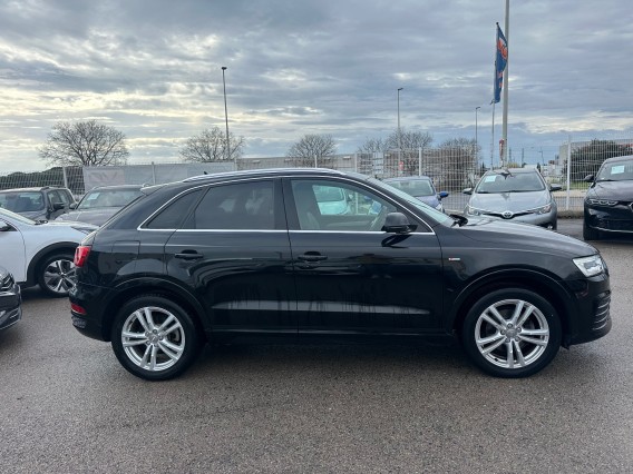 Aperçu de la photo 8 du véhicule AUDI Q3